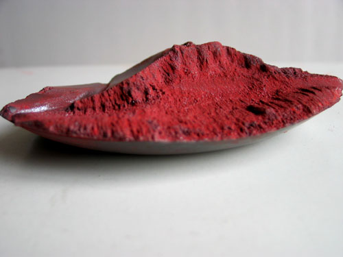 红色的朱砂石头