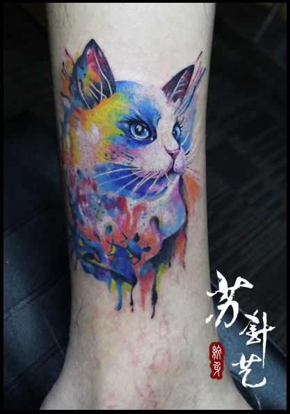 泼墨彩色猫纹身