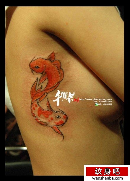 胸部纹身