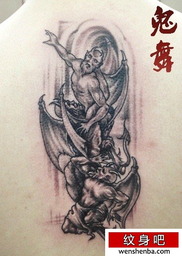 后背很酷的恶魔撒旦纹身