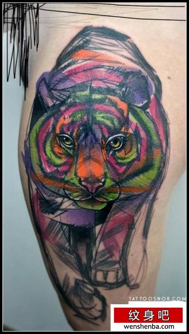 一枚的彩色老虎纹身