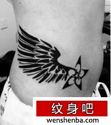 超酷的图腾五角星与翅膀纹身