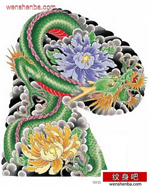 日式老传统半胛龙戏牡丹纹身