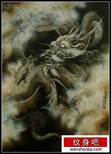 传统腾云龙纹身