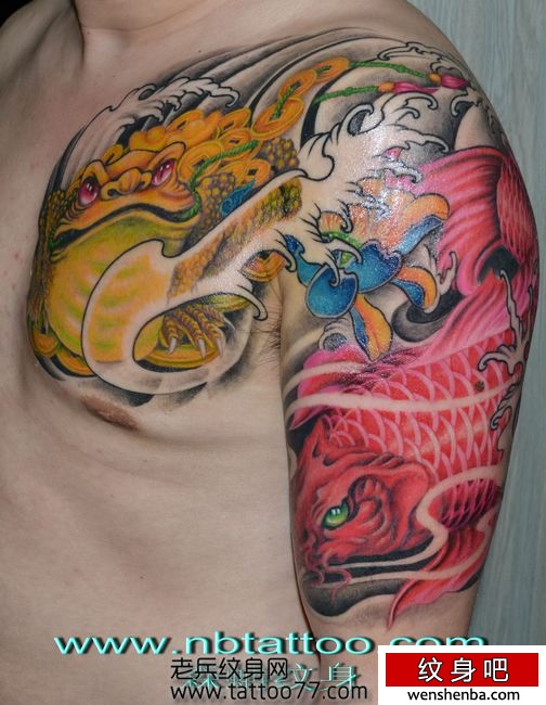 中国招财纹身之华丽的半胛金蝉鲤鱼纹身