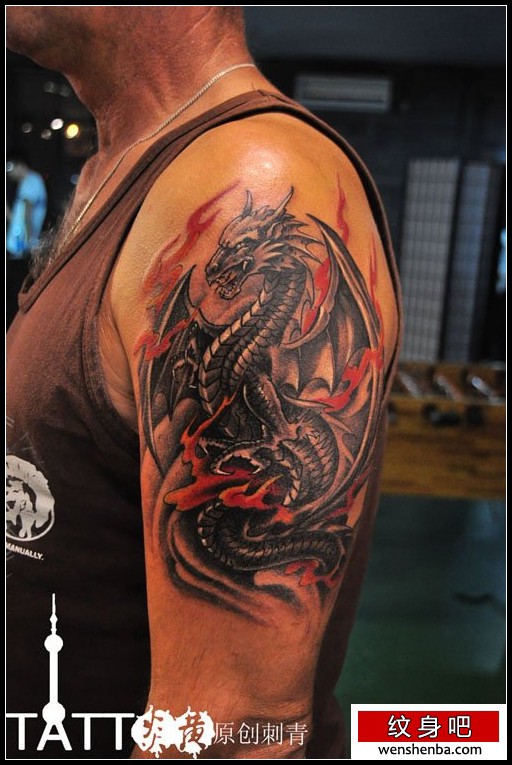 男性手臂超酷的欧美龙纹身图案