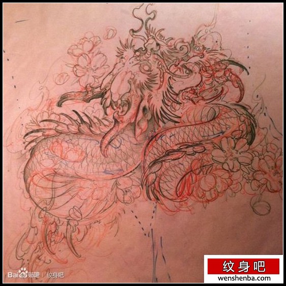 帅气很酷的一枚龙纹身手稿