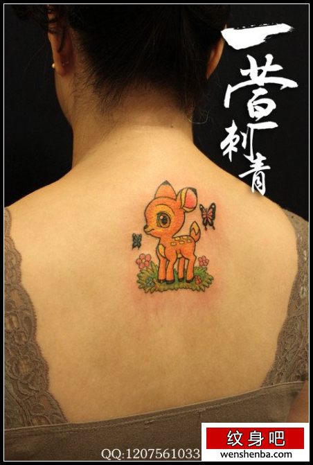 女人背部卡通彩色小鹿纹身
