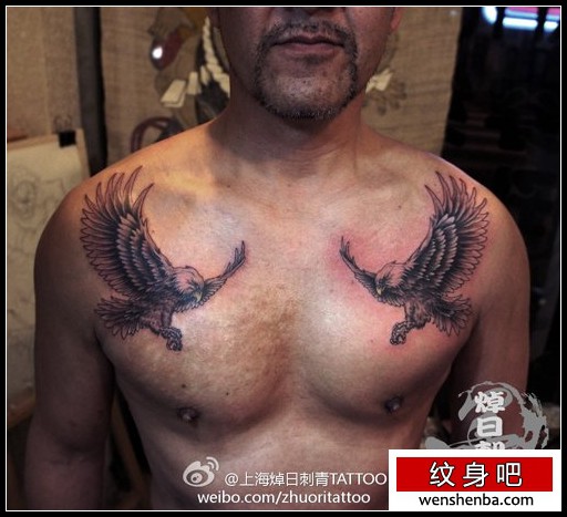 男性前胸超酷的老鹰纹身