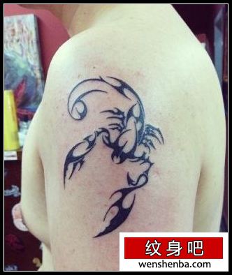 好看的图腾蝎子纹身