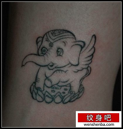 女人喜欢的腿部可爱图腾小象纹身