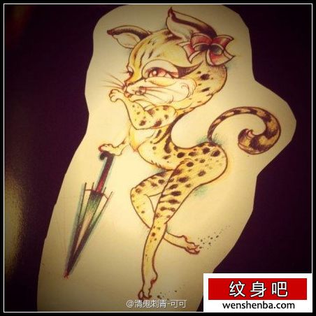 一枚个性时髦的小豹子纹身