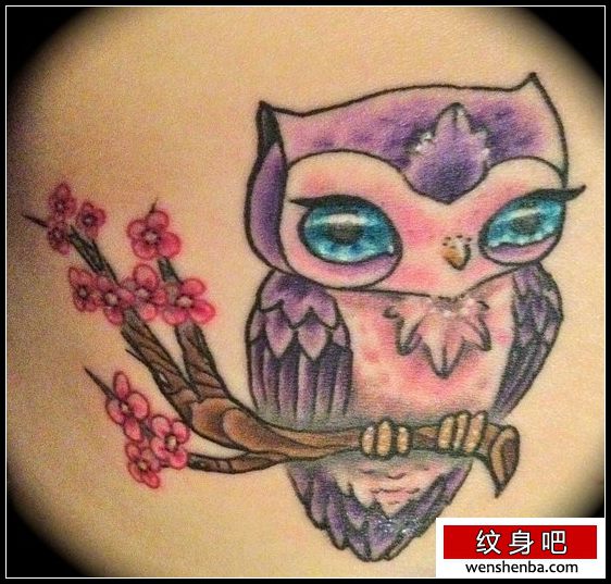 一枚可爱可爱的猫头鹰纹身