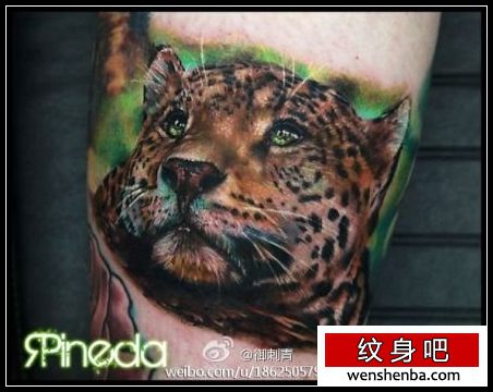 腿部一枚权威个性的彩色豹头纹身