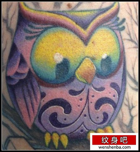 一枚可爱有点萌的猫头鹰纹身