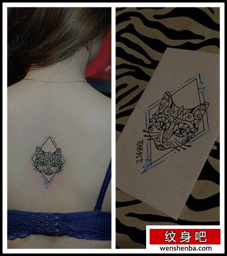 女人后背好看的图腾猫咪纹身