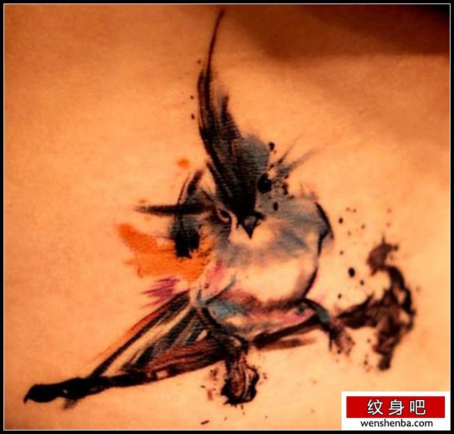 纹身介绍一枚抽象麻雀纹身