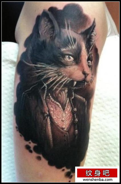 给大家欣赏一枚个性猫人纹身分享