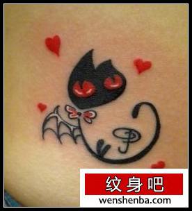 可爱爱心猫咪纹身