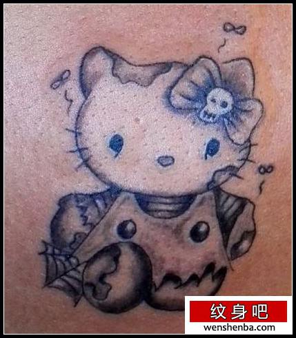 一张个性可爱的卡通猫咪纹身