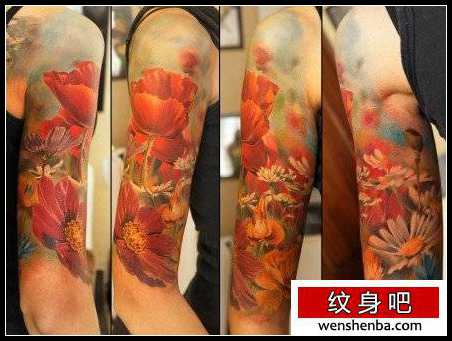 手臂漂亮的欧美彩色花卉纹身