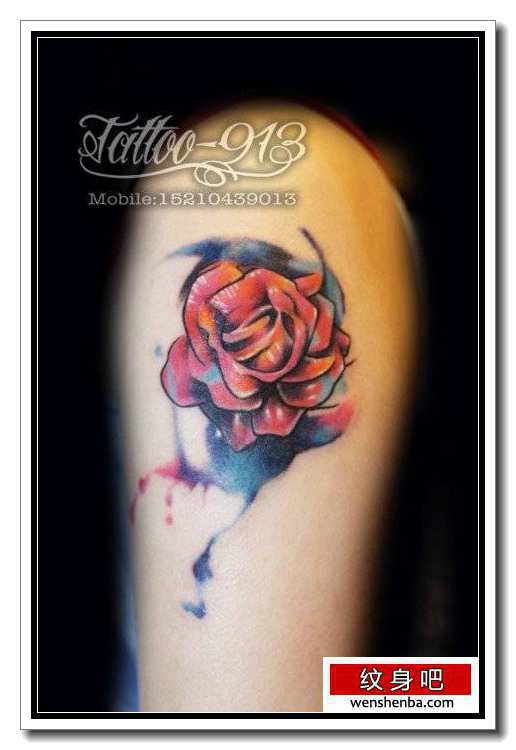 手臂个性精致的玫瑰花纹身