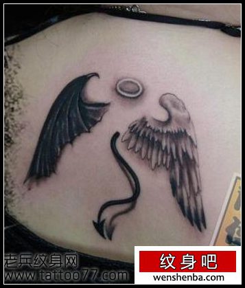 背部前卫时髦的恶魔翅膀纹身