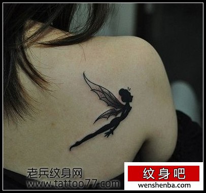 靓女背部精致时髦的图腾精灵纹身