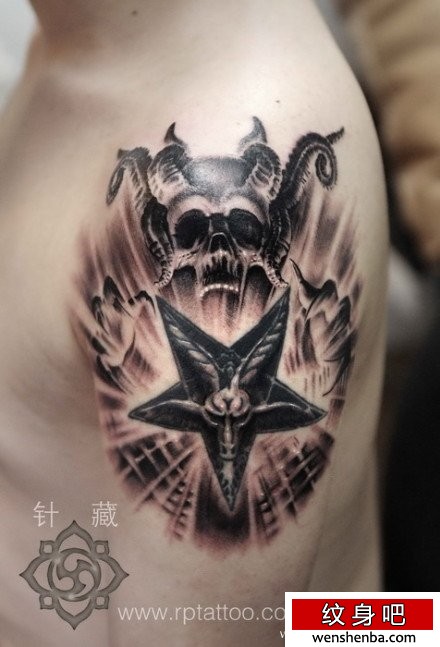 手部帅气超酷的恶魔撒旦纹身